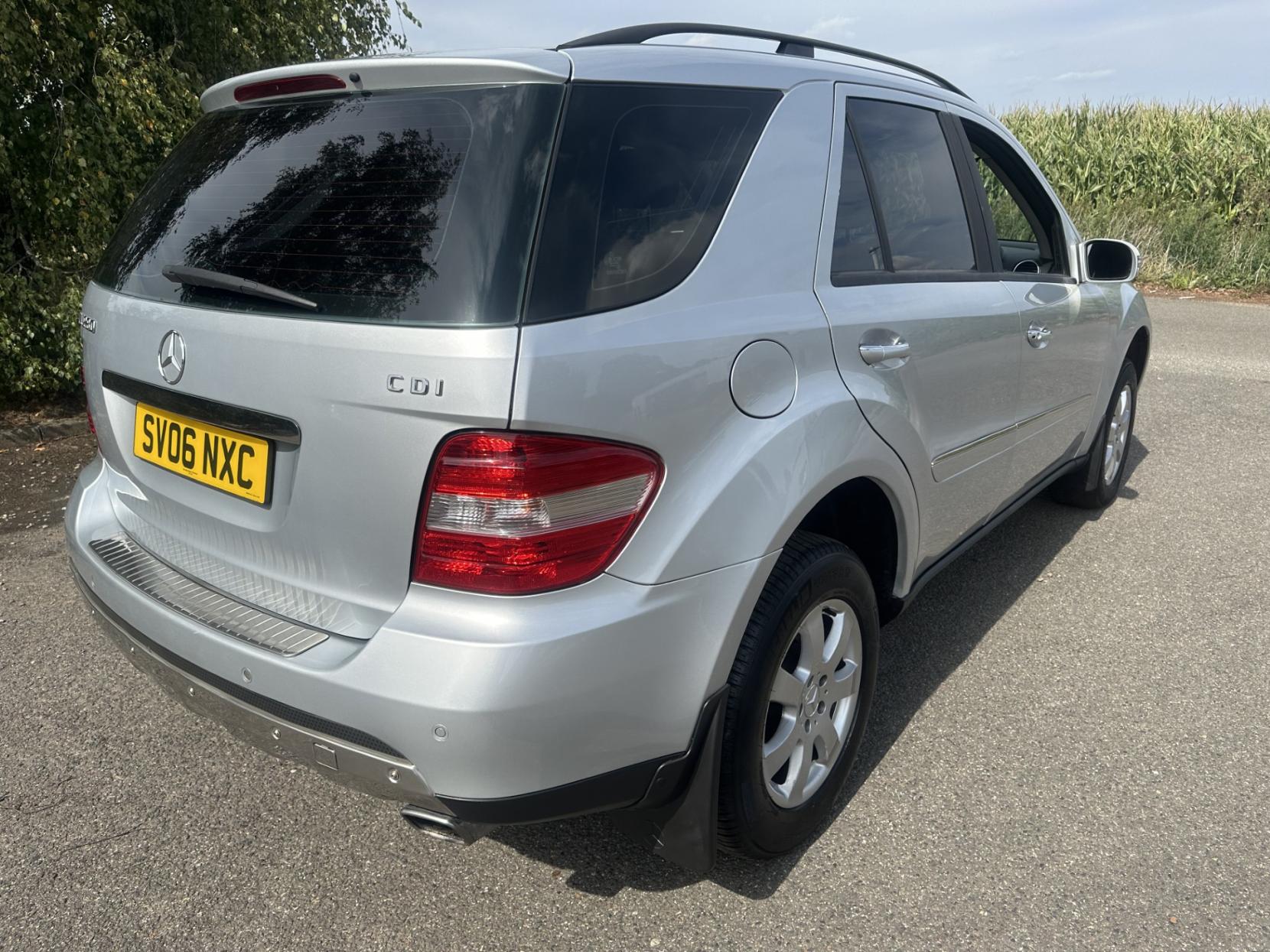 Mercedes-Benz M Class 3.0 ML280 CDI SE SUV 5dr Diesel Automatic (260 g/km, 190 bhp)