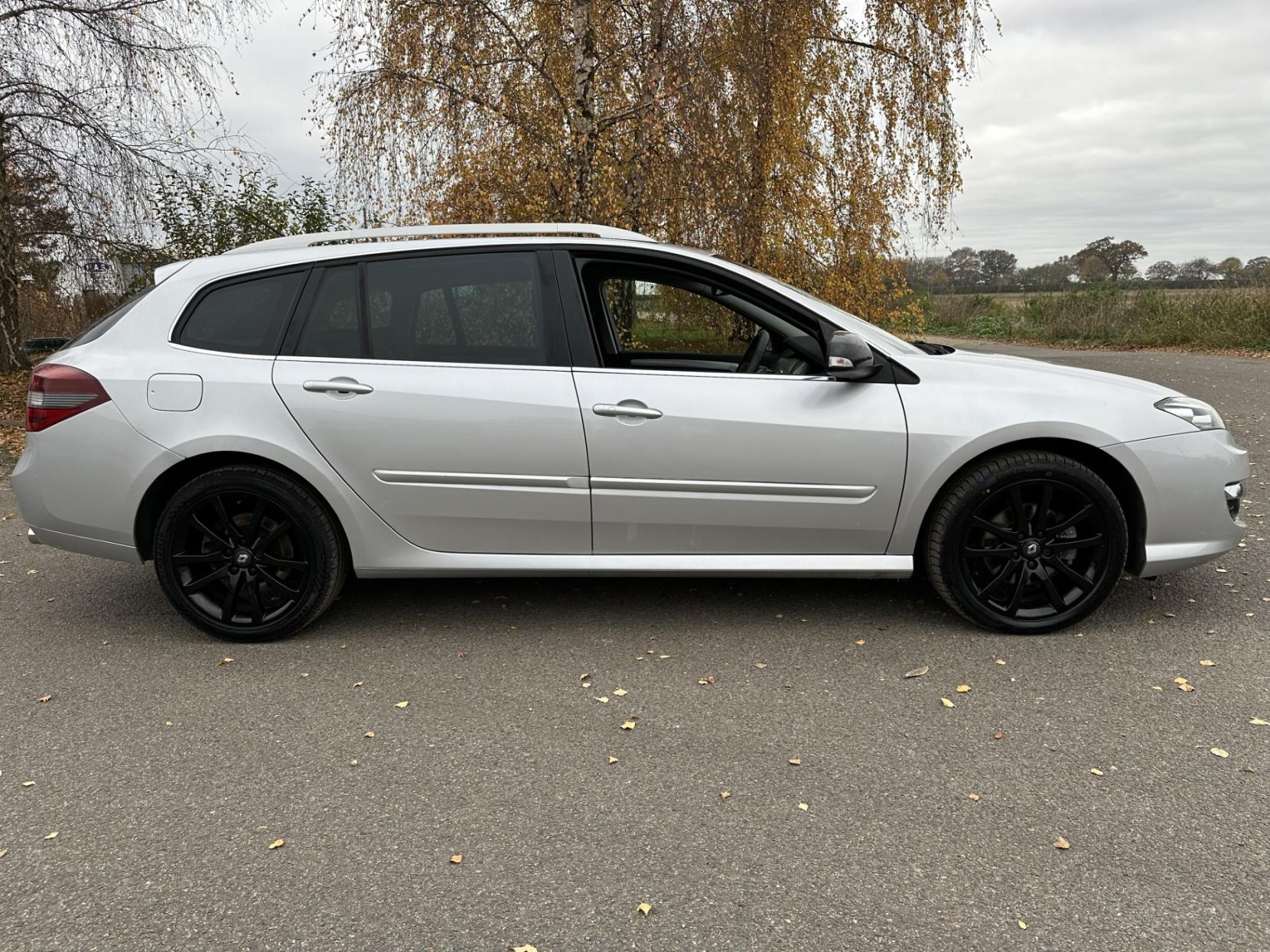 Renault Laguna 2.0 dCi GT Line TomTom Tourer 5dr Diesel Manual Euro 5 (150 ps)