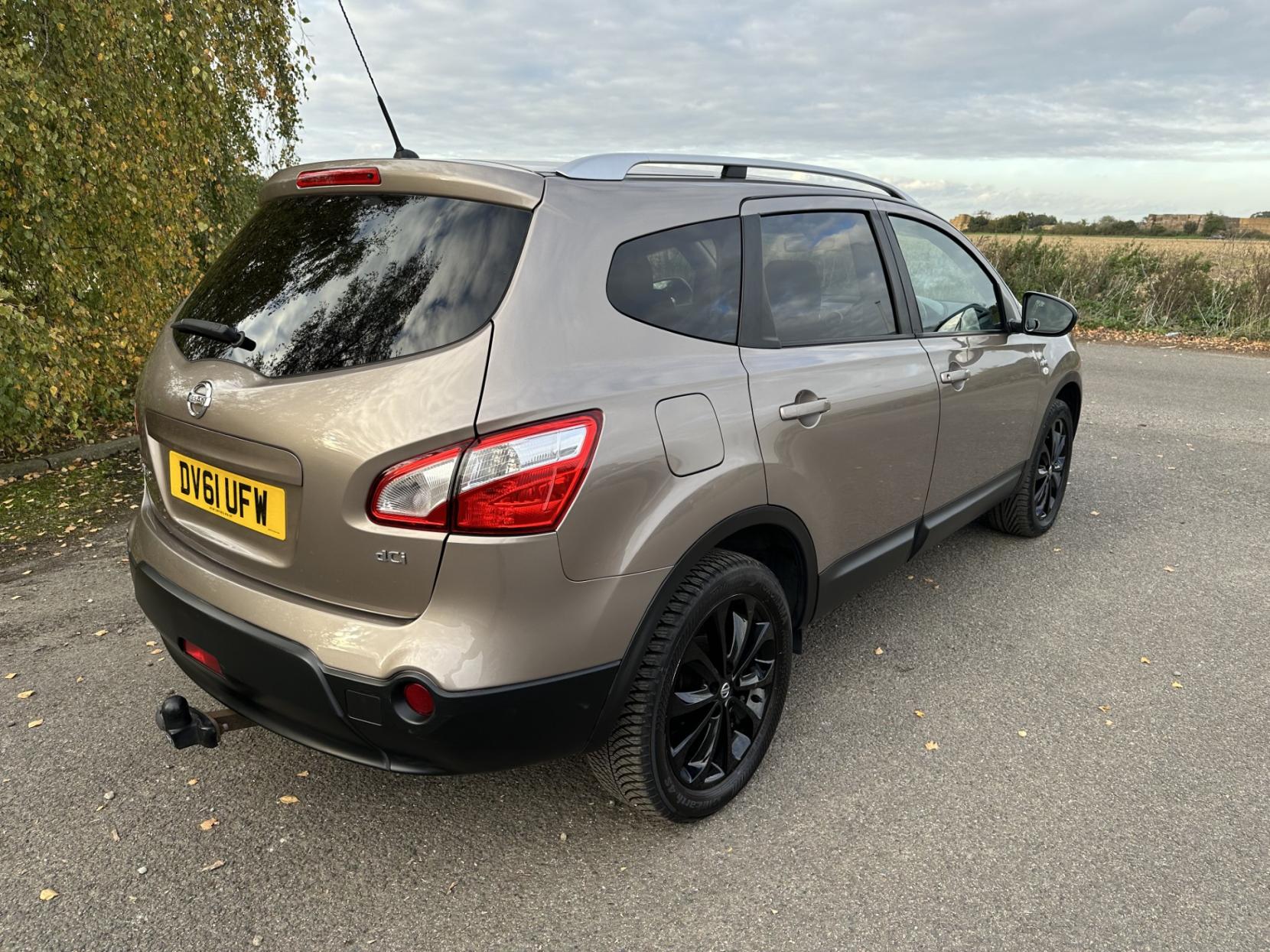 Nissan Qashqai+2 1.5 dCi n-tec SUV 5dr Diesel Manual 2WD Euro 5 (110 ps)